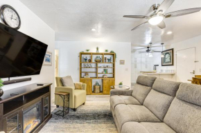 Oceanside Condo with Pool and Hot Tub Access!